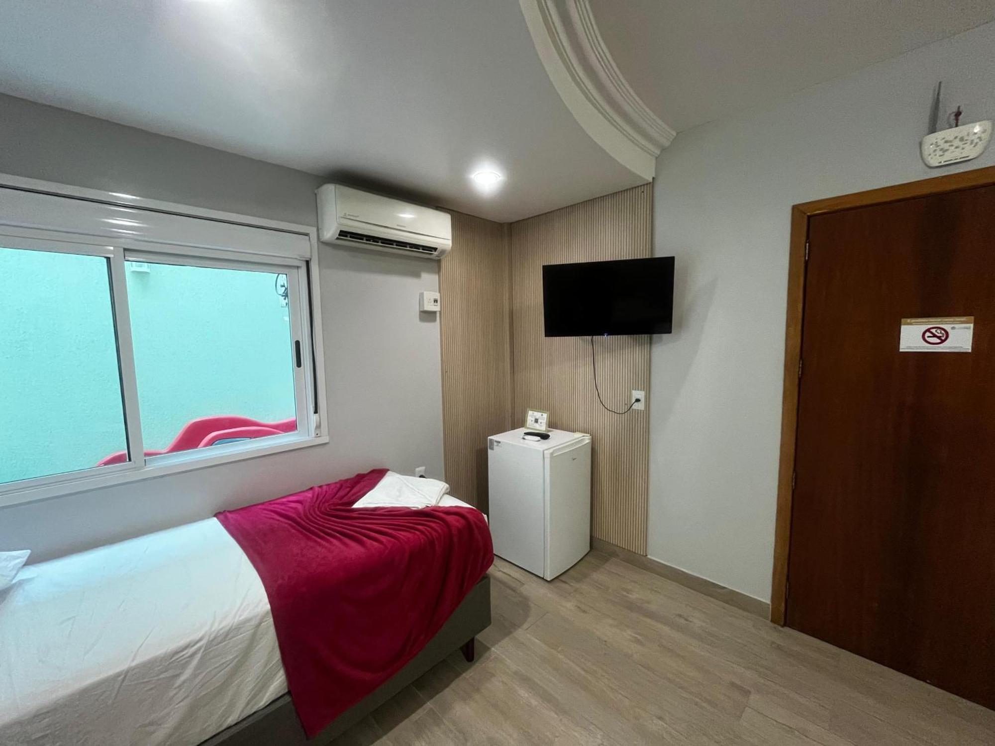 Hotel Morada Del Este คาโนอาส ภายนอก รูปภาพ